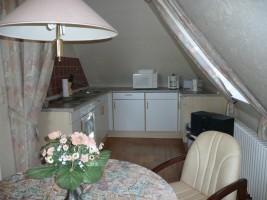 eine komplett eingerichtete Küche / Appartement "Ellen Lenz" in Husum-Schobüll