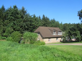 Wohnen und Erholung inmitten schöner Natur / Ferienwohnung "Ferienwohnung Holt" in Husum