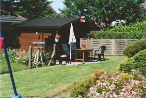 Toller Garten / Ferienwohnung "Haus Pedi" in Husum-Schobüll