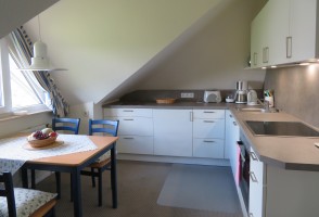 Wohn/Einbauküche mit Spülmaschine / Ferienwohnung "Haus am Watt" in Husum-Schobüll