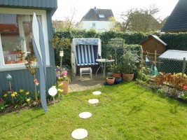 Gartenbenutzung mit Strandkorb möglich / Ferienwohnung "Husum-Tied" in Husum