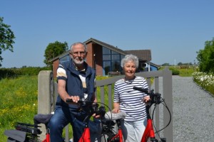 Aktivurlaub - ob ausgiebig spazieren, walken, joggen oder Fahrrad fahren  - unsere Landschaft lädt dazu ein.
"Rückenwind trotz Gegenwind" / Ferienhaus "Marschblick" in Hattstedtermarsch