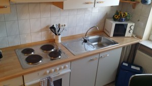 Küche mit Backofen / Ferienwohnung "Ferienwohnung-Nordsee-Husum" in Husum