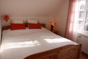 Schlafzimmer1 / Ferienhaus "Ferienhaus Göttsche" in Husum